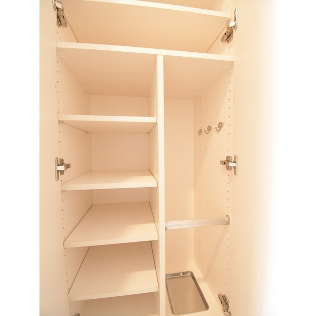 ルクレ上北沢ルネサンスコート0506号室 内観