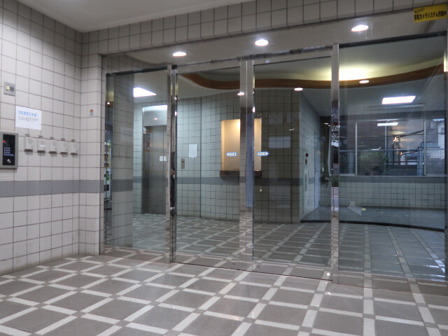 リエス西船橋3階 エントランス