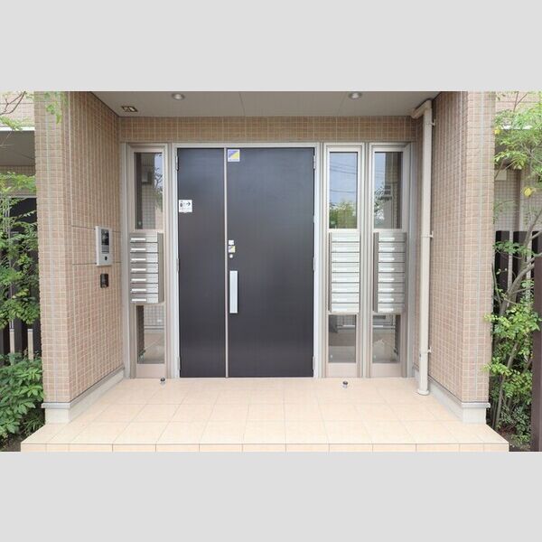 トネリコテラス　1 エントランス