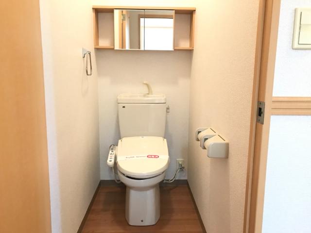 シンフォニー105号室 トイレ