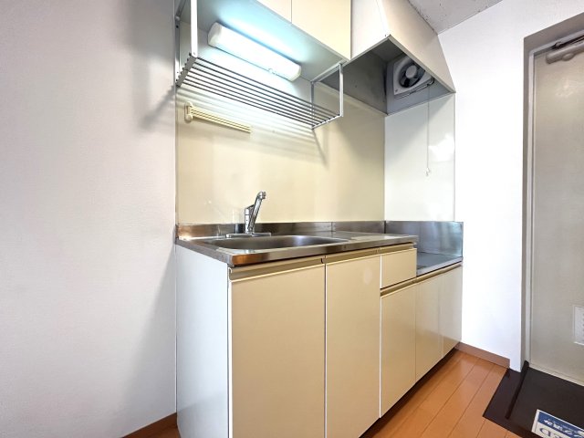 ウィンドテラス南行徳0302号室 キッチン
