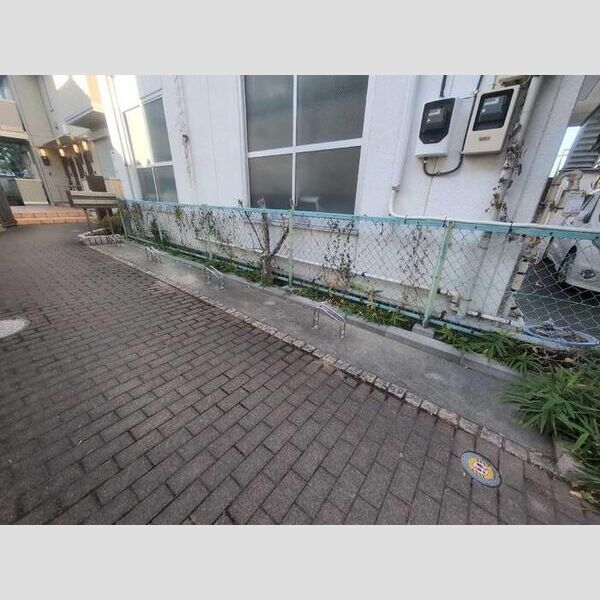 クローバーハイツ 駐輪場