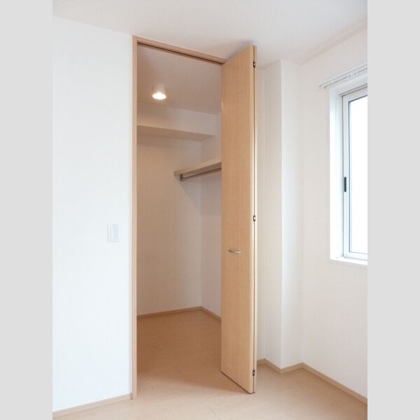 ジュネス西小山101号室 収納