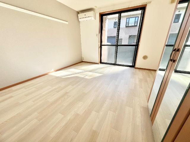 サンパティーク105号室 洋室（イメージ）