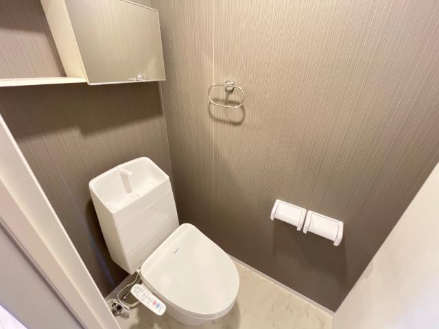 蔵の杜(くらのもり)101号室 シャワー付トイレ