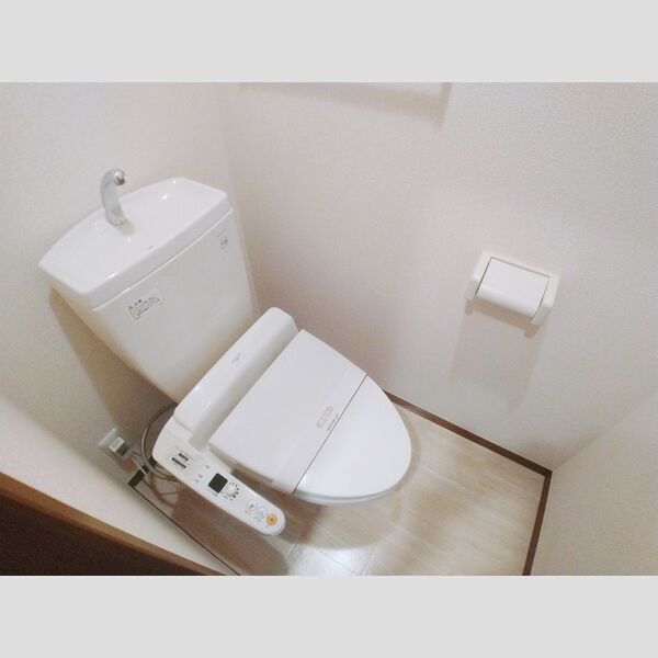 クレインコート　弐番館203号室 トイレ