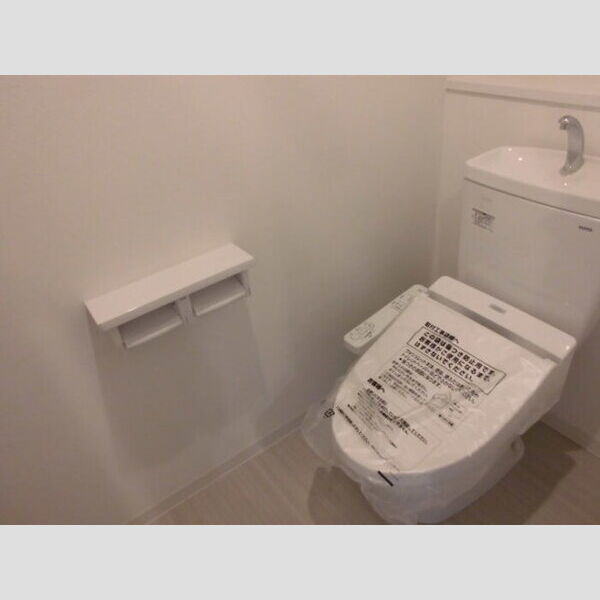 Plumeria 408　温水洗浄暖房便座