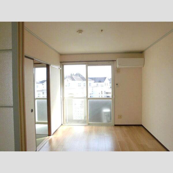 エステート根岸台 洋室