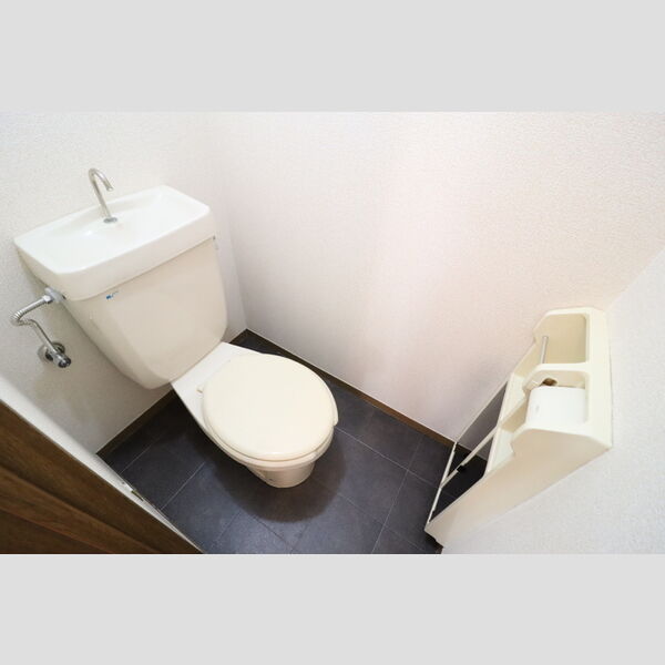 カサベルデ　C102号室 トイレ