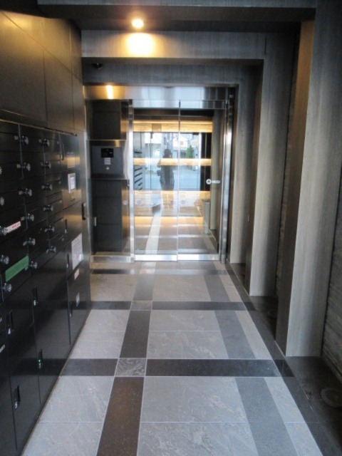 ベルシード横濱吉野町マキシブ エントランス