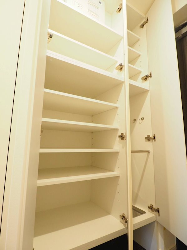 カージェ文京千石4階 収納