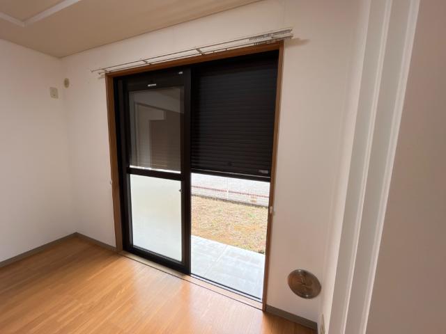 シャイニングｉｎ青葉Ⅱ101号室 窓シャッター