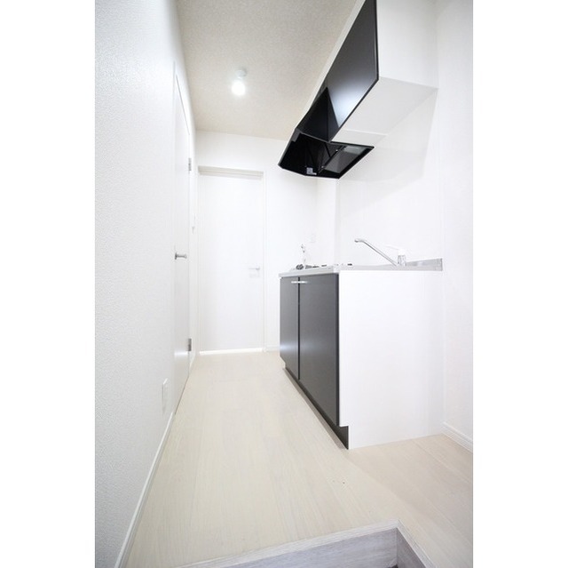 フォルビテッツァ松ヶ丘210号室 玄関