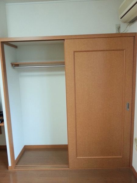 レオパレスパインマノワール 内観