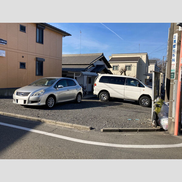 エクセル陽光台 駐車場