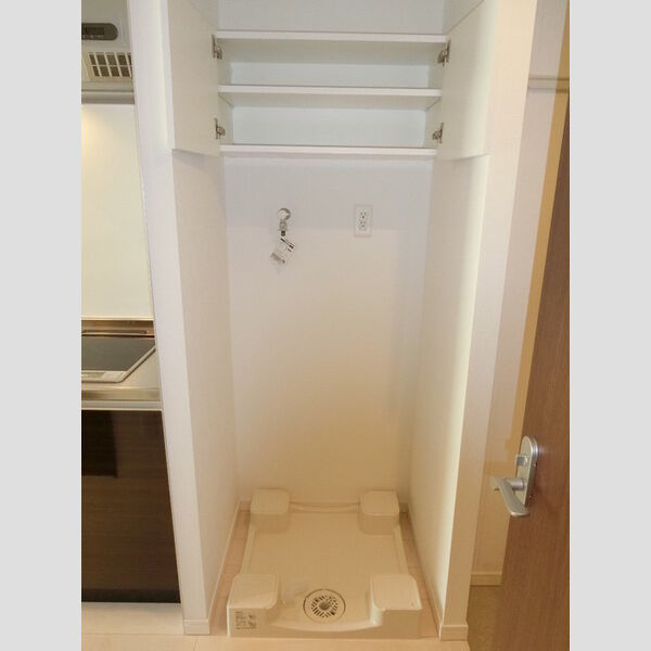 YamazakiSekiyuBLD208号室 室内洗濯機置場