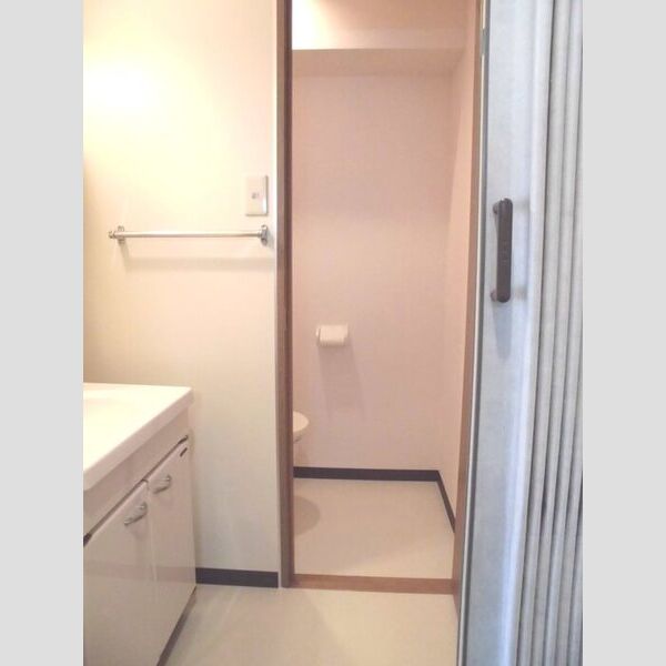 リビングタウン厚木203号室 同建物別部屋の参考画像