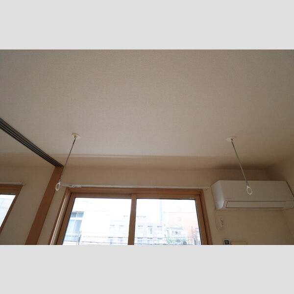 イデアル202号室 室内物干し