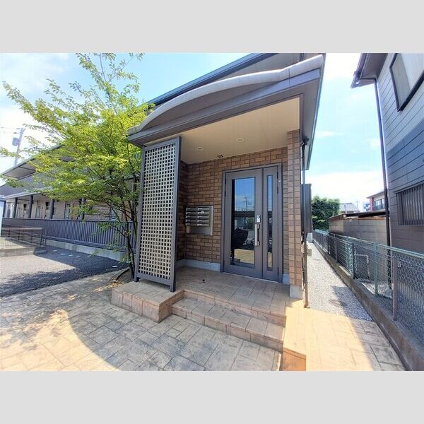 フォルトゥーナ201号室 エントランス