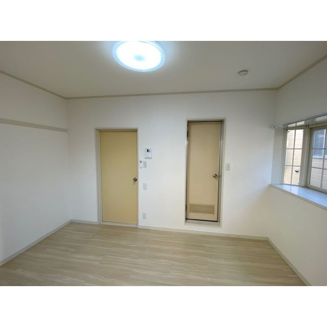 清水ハイツ208号室 内観