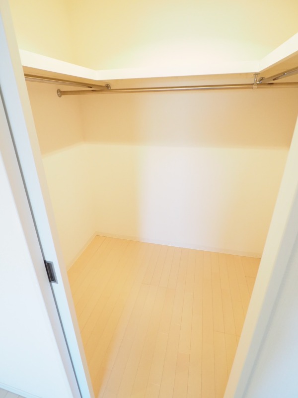 レジディア祐天寺6階 収納