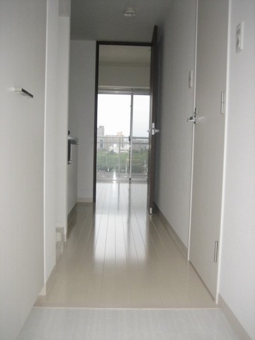 プリモ・レガーロ西大島0803号室 玄関