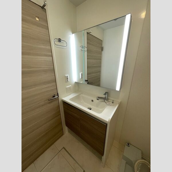 GRAND湘南　B棟205号室 洗面