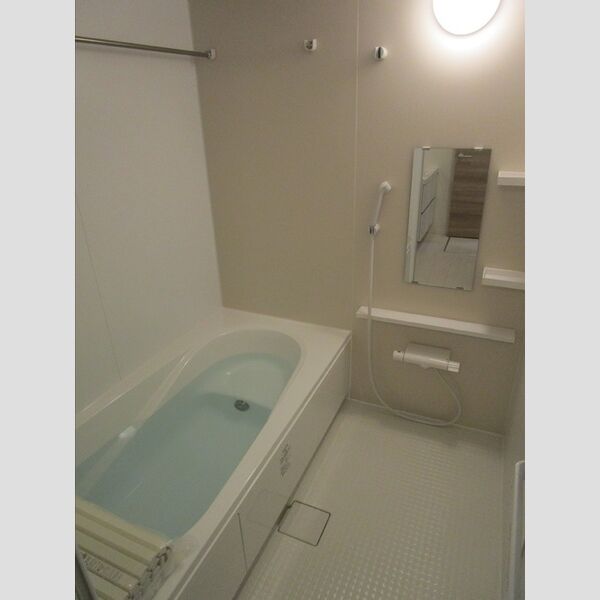 クレスト谷原101号室 浴室