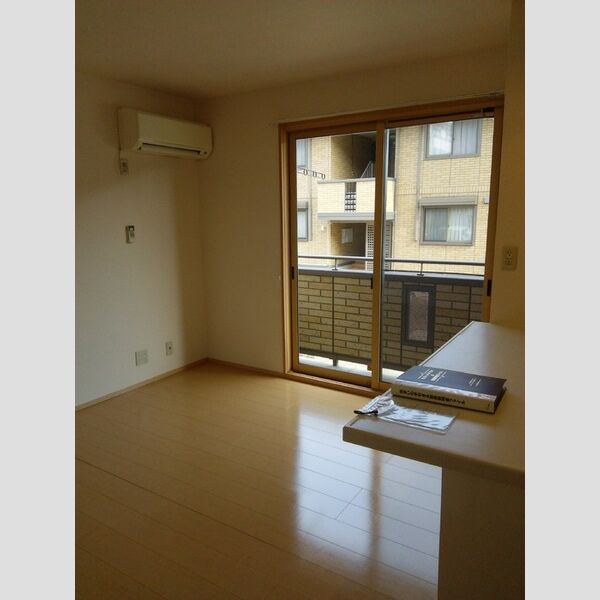 モンソレーユ　A LDK