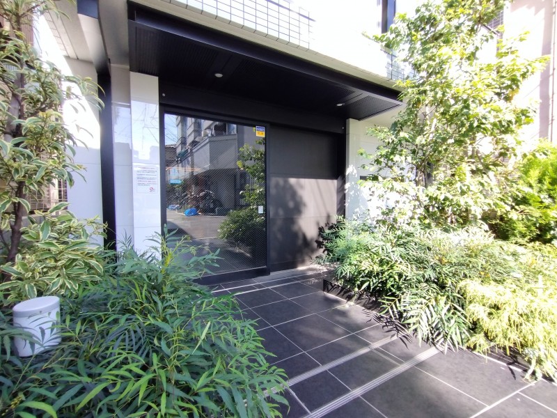 クレイシア新宿ノース1階 エントランス