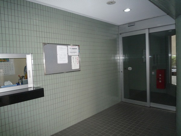 アーバンヒルズ平井605号室 エントランス