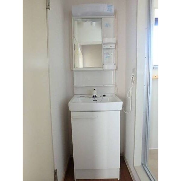 ロイヤルエモンド松戸 洗面