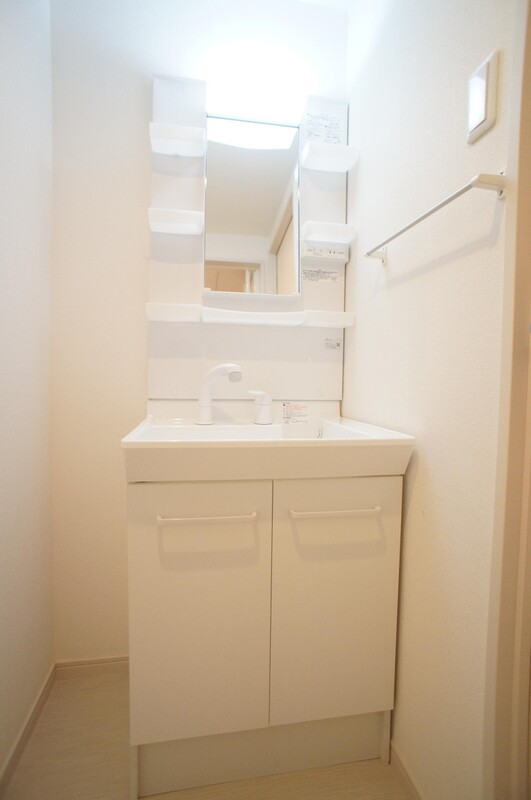 リブリ・ホーリー鎌倉2階 洗面