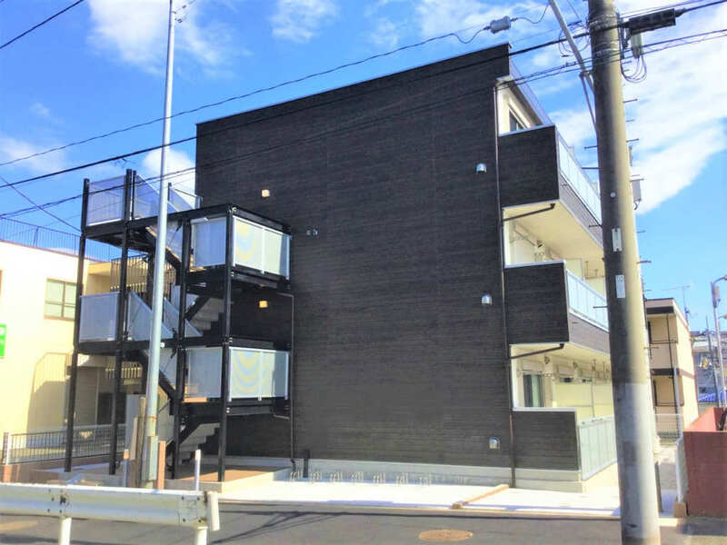 リブリ・クローリス長津田3階 外観