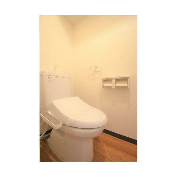 シャンブリーズ三越前 トイレ