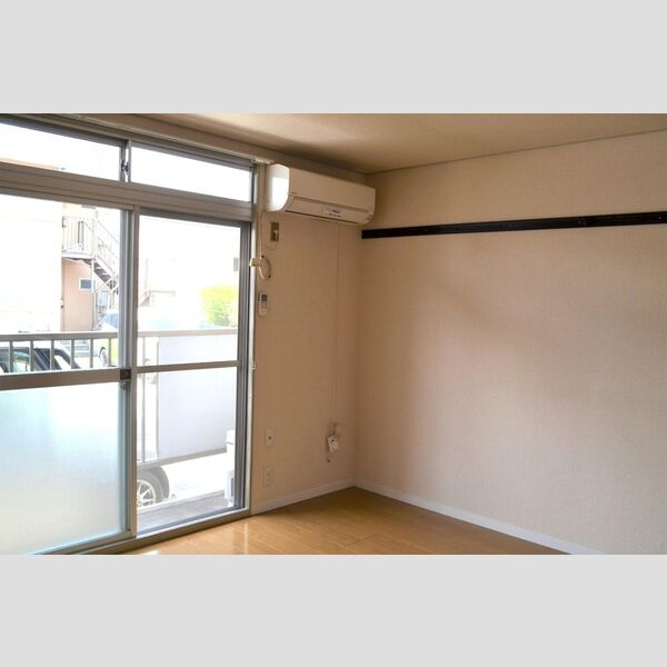 スカイハイツ池田　B102号室 洋室①