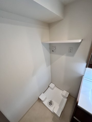 びゅうリエット横浜平沼402号室 室内洗濯機置場　※現況優先