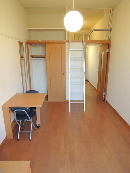 レオパレスコンフォート・Ｔ　Ⅱ リビング