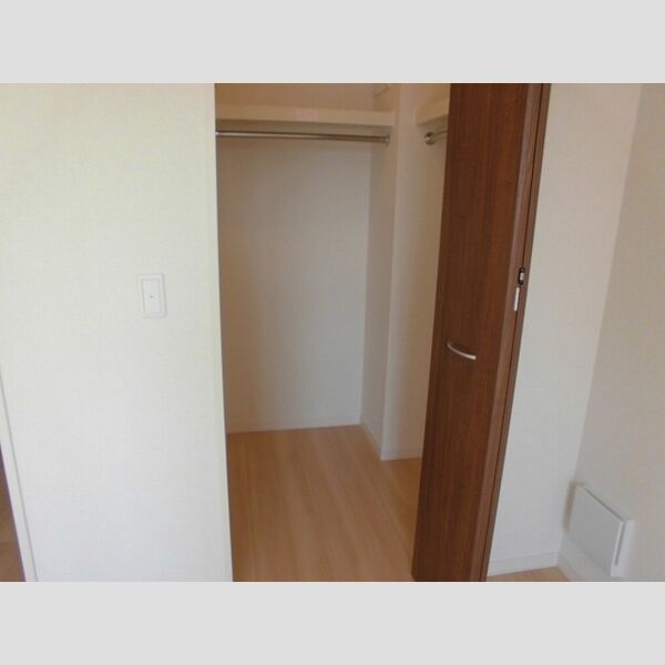 クレール水元302号室 ウォークインクローゼット