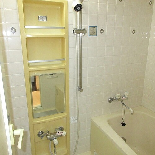 レクセルプラザ本厚木 浴室　※2024年11月撮影時