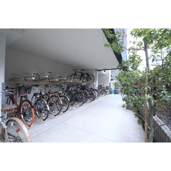 サンファーロ新都心 駐車場