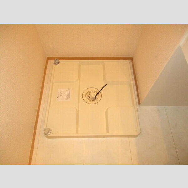 ポム・アール106号室 室内洗濯機置場