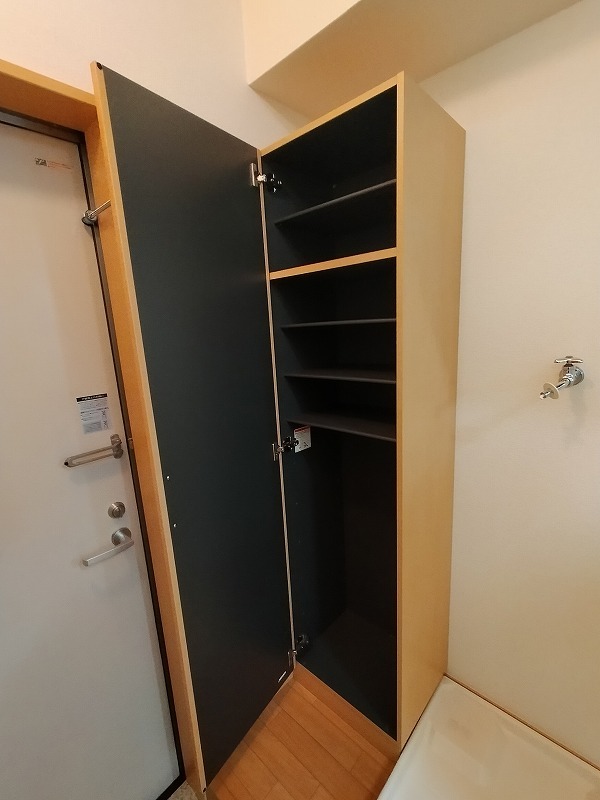 エスポワール壱番館1階 収納