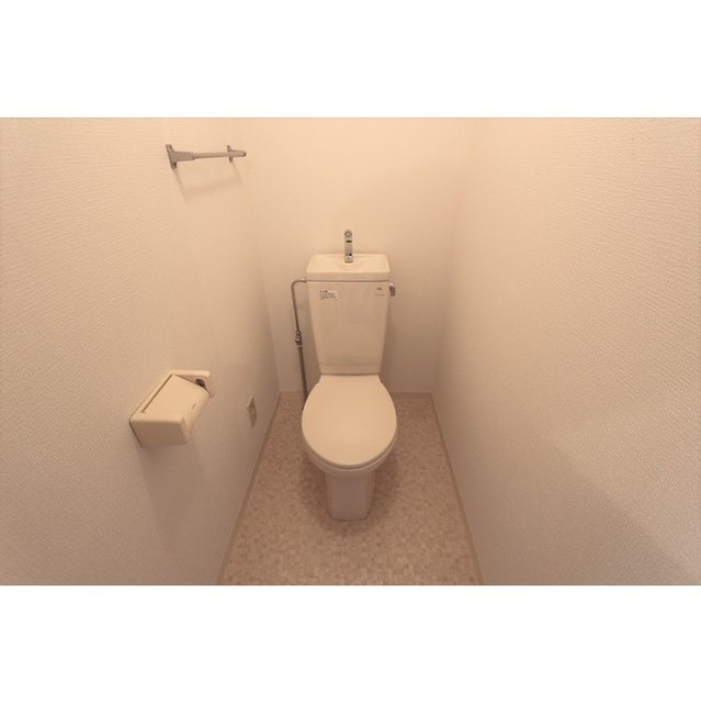 ロワジール 温水洗浄便座ついてます！