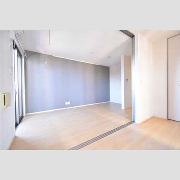 ワイズハウス301号室 居室