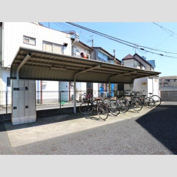 ランセ今谷C 駐輪場