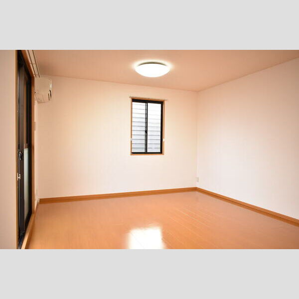 ピュアコート　壱番館 リビング