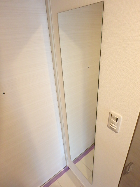 ガーラ・ヒルズ練馬 姿見鏡