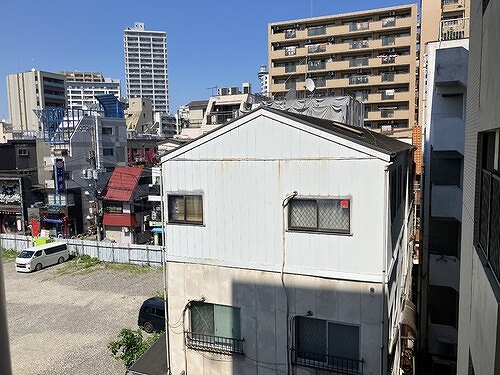 メゾーネ山下町4階 バルコニーからの眺望