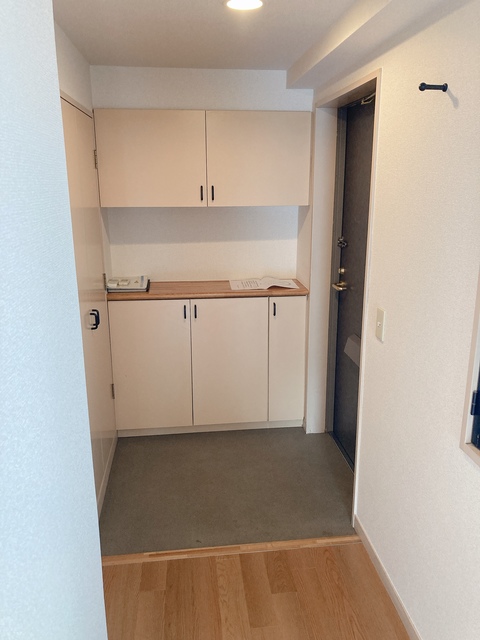 ラ・クラッセ西寺尾0706号室 玄関